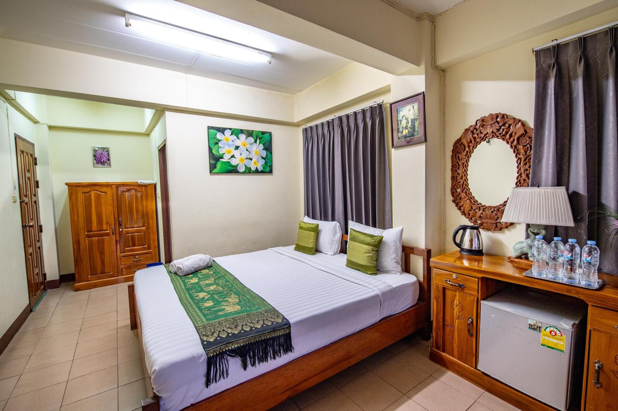 Hostel Saithong House Chiang Mai Exterior foto